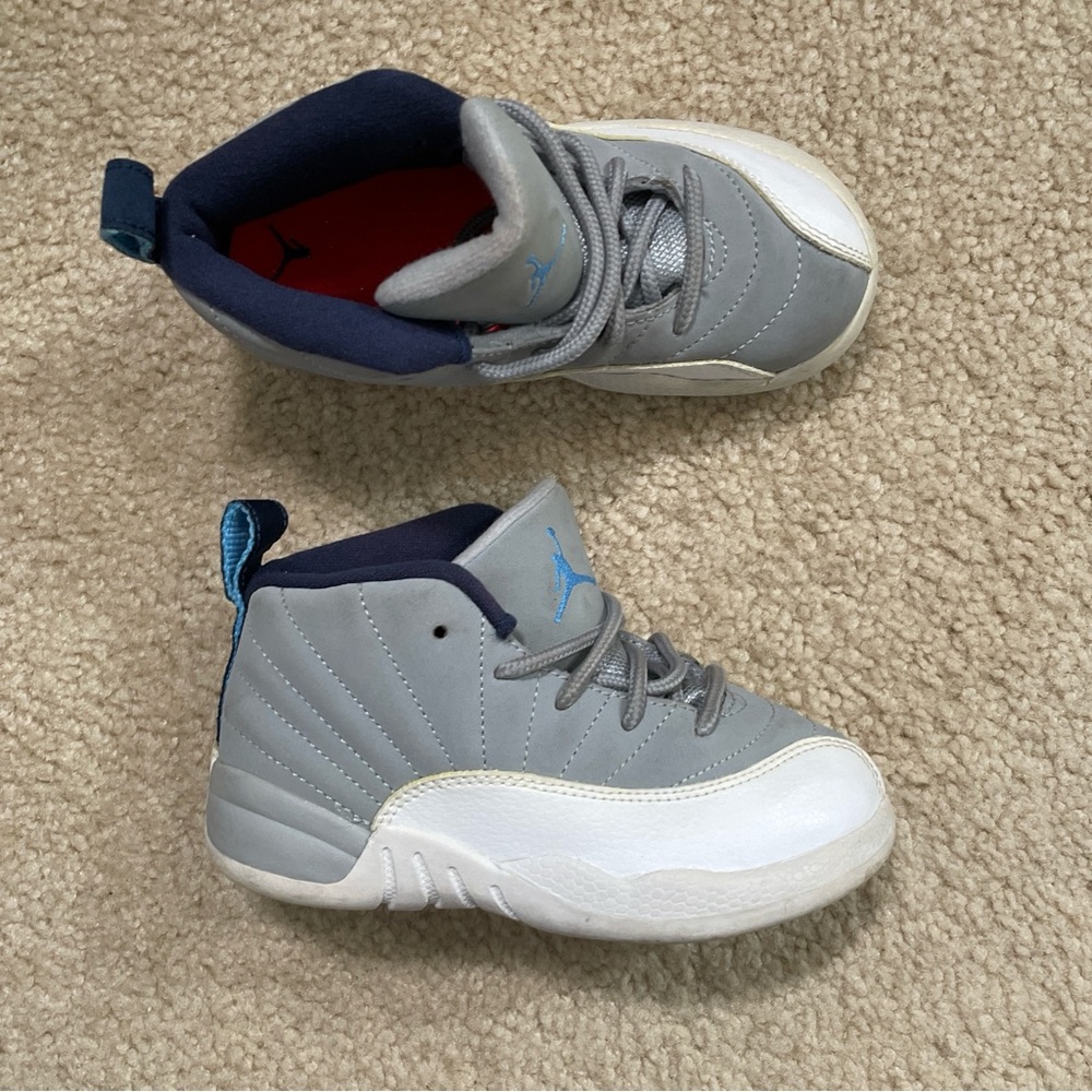 Nike Air Jordan Retro 12 Cool Grey White Sneakers Size 9C Kids Shoes